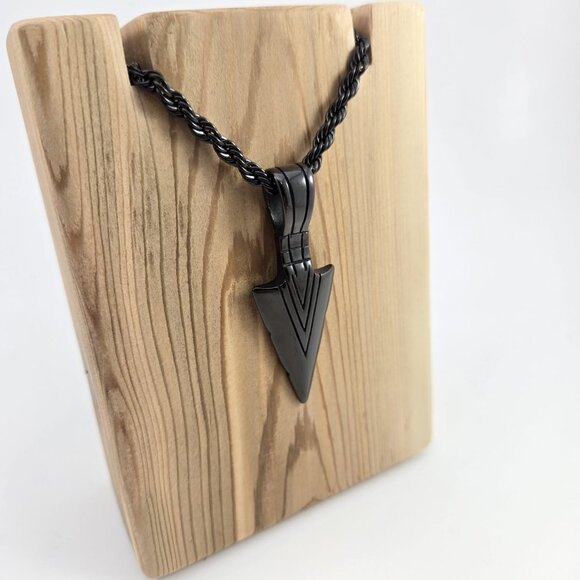 Black Stainless Steel Arrowhead Pendant and Rope Chain Necklace - Picture 3 of 7